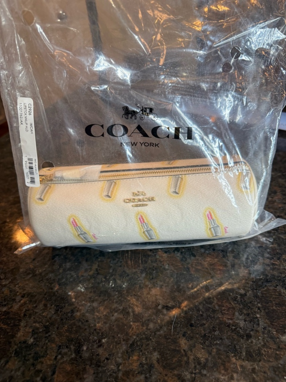 Coach Cream Make-up Bag with Pink Lipstick Motif - Picture 12 of 13